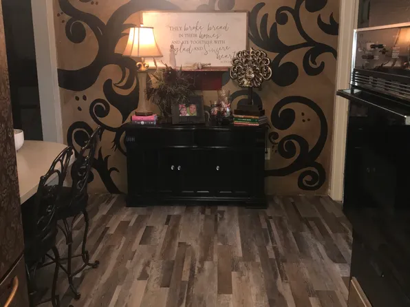811 NW Avenue I, Seminole, TX 79360