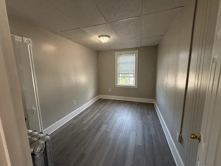 184 Laurel St #2 — Photo 5
