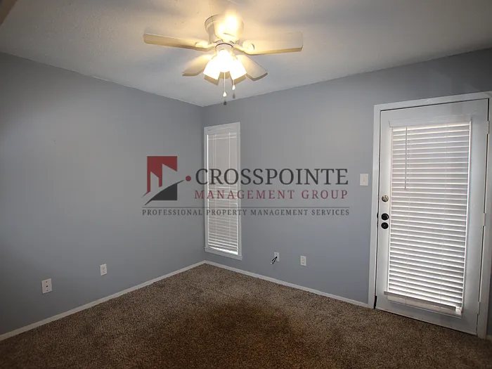 420 W Heritage Dr #211 — Photo 35
