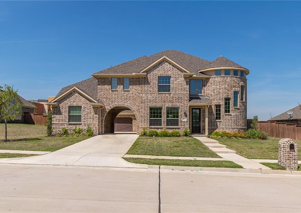 1st image of 517 Silver Chase Dr
