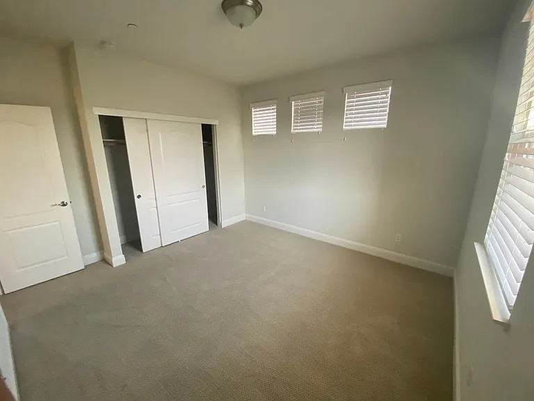35 Huddlestone Cir — Photo 15