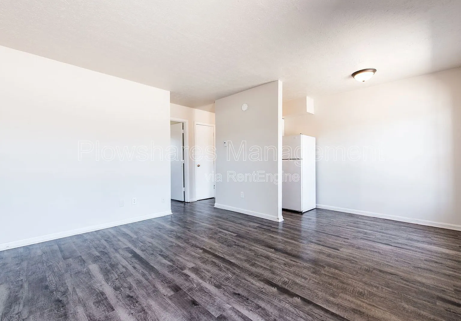1 bed, 1.0 bath, 500 sqft, $899 — Photo 3