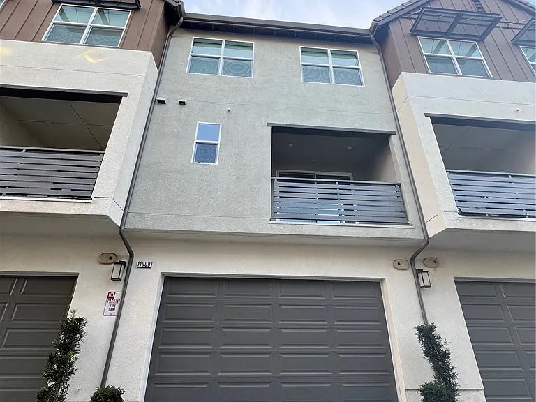 11009 Skyglow Dr — Photo 21
