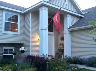 652 Lake Ridge Dr, Woodbury, MN 55129