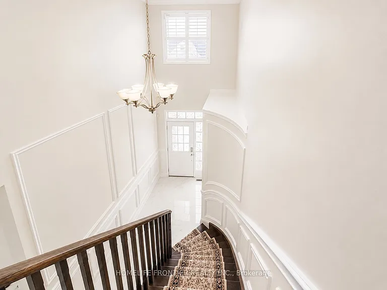 885 Farmstead Dr #UPPER — Photo 27