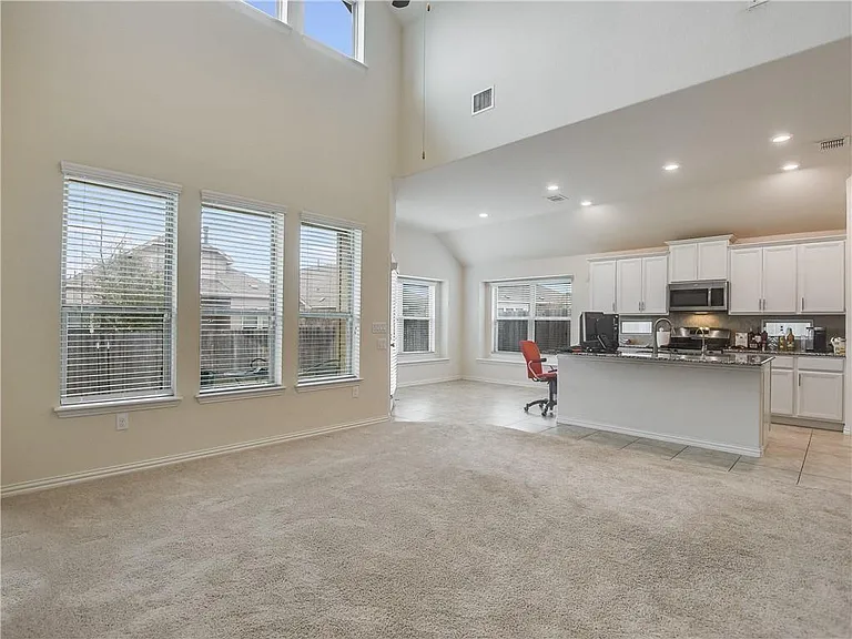 500 Cardenas Ln — Photo 6