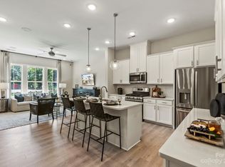 5712 Runnel Way, Harrisburg, NC 28075