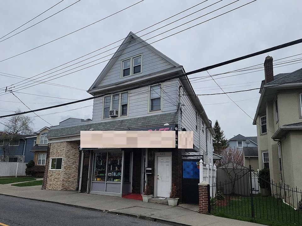 2nd image of 514 Broadway