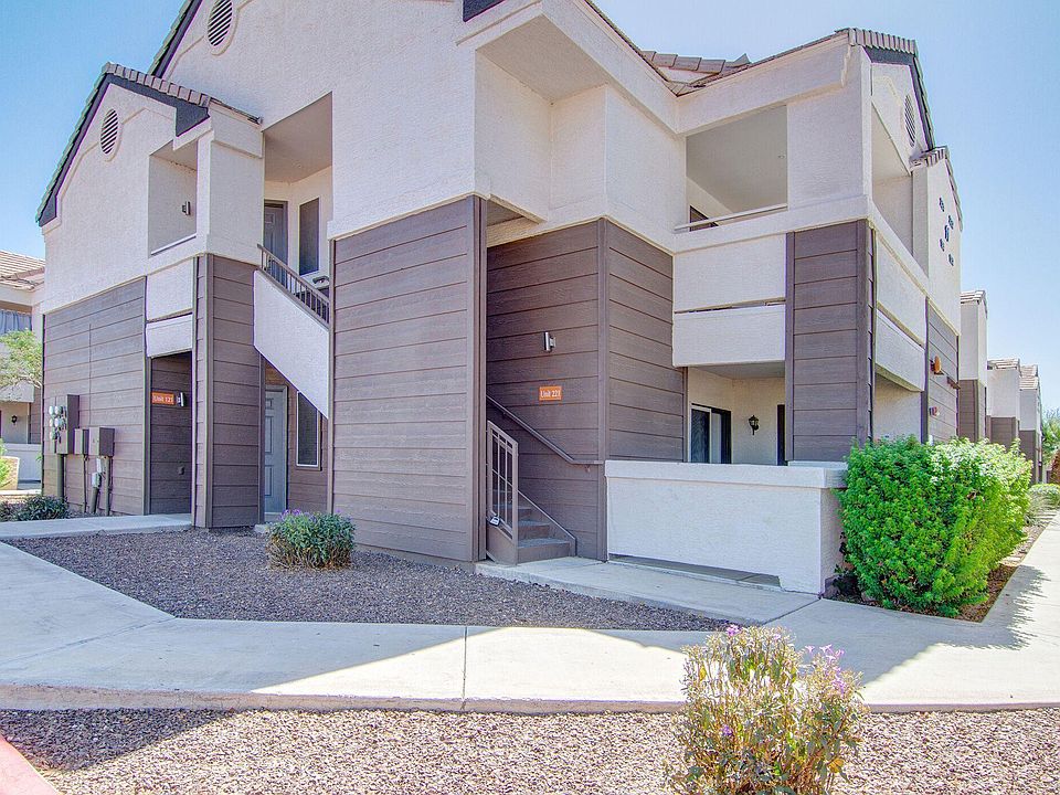 1st image of 36 E Vaughn Ave APT 206