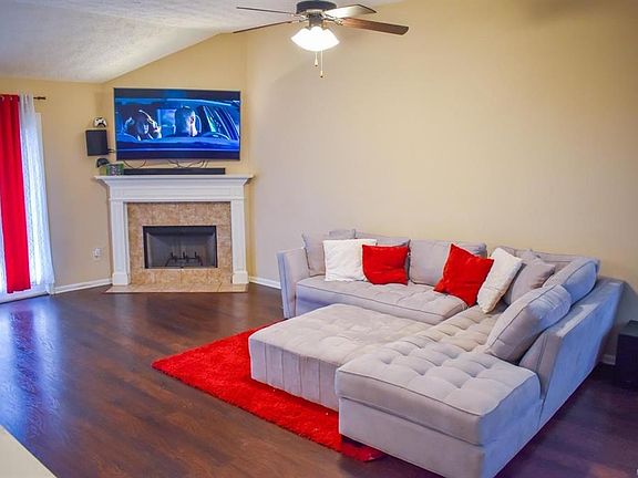 2nd image of 1618 Buena Vista Blvd