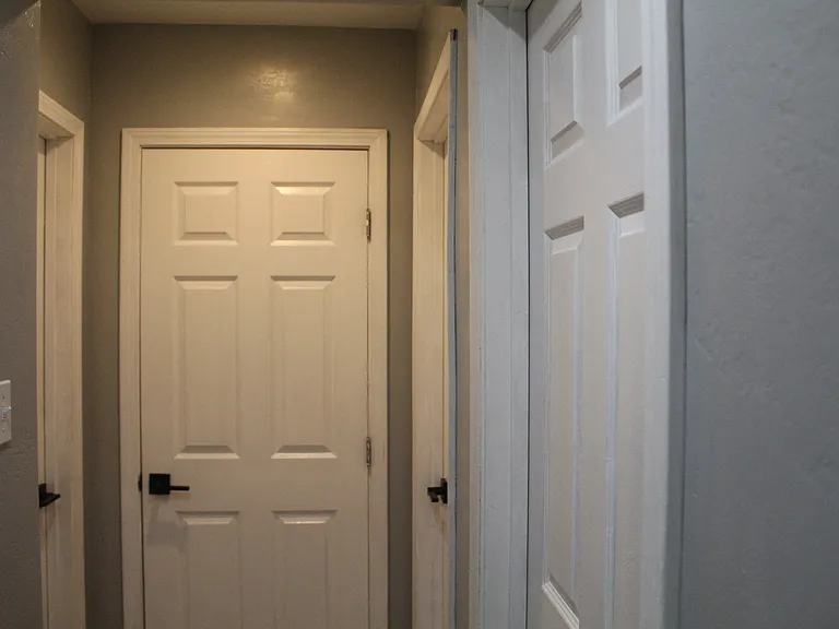 215 Almond St — Photo 6