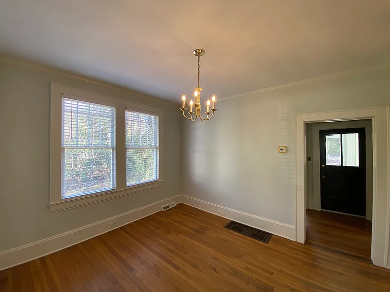 1912 Elizabeth Ave — Photo 9