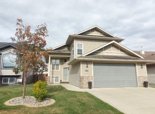104 Isherwood Close, Red Deer, AB T4R0B6