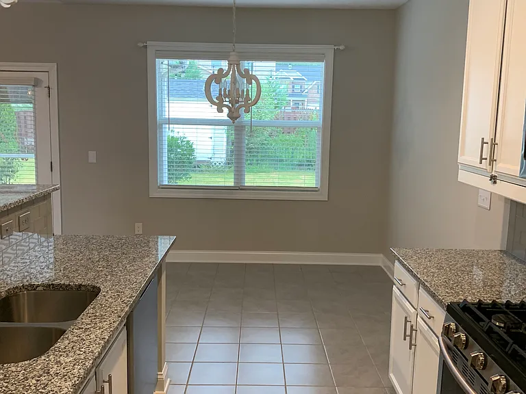 571 Maple Valley Loop — Photo 9