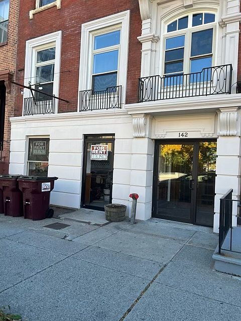 1st image of 142 Washington Ave APT 302