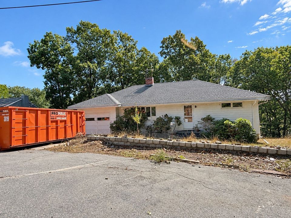 1st image of 15 Kelley Rd