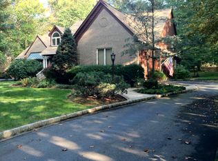 564 Riva Ave, North Brunswick, NJ 08902