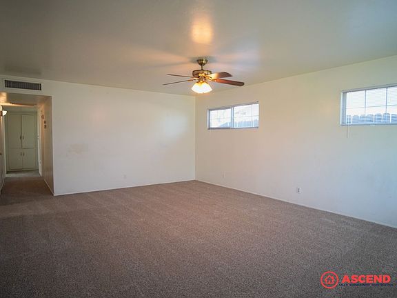 2nd image of 3121 Beaumont Ct