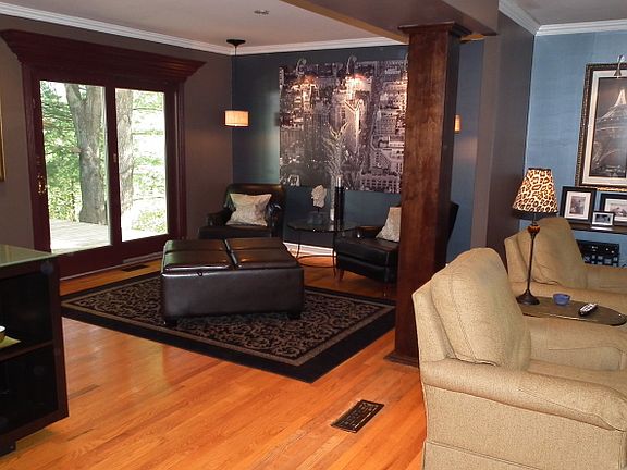 4th image of 305 Rolling Knolls Way