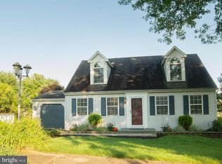 2 Dutton Ct, York, PA 17402