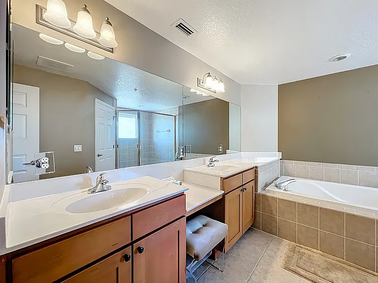 110 Warsteiner Way #301 — Photo 21