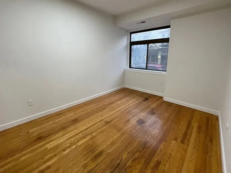 319 S 10th St #133A — Photo 3