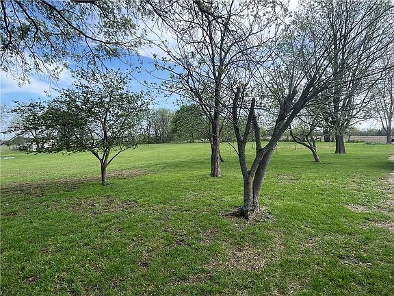 4th image of 1910 SW 650th Rd
