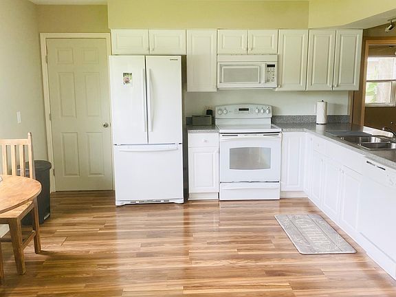 5th image of 685 42nd Ave