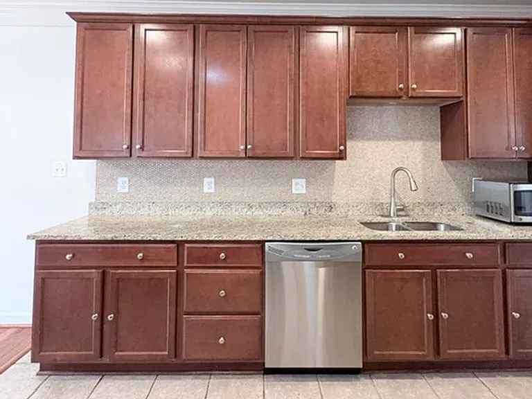 121 Autumn View Dr — Photo 13