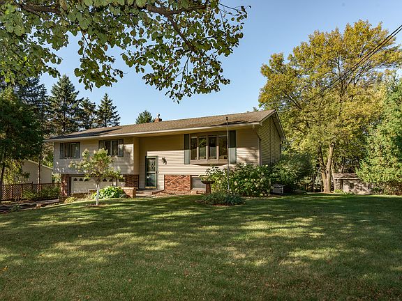 4th image of 4872 Osgood Ave N