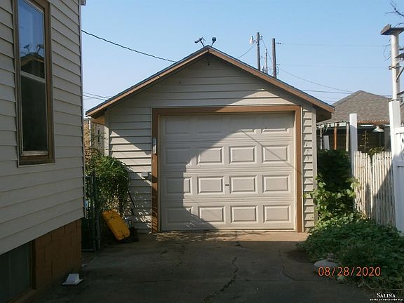2nd image of 510 W Grand Ave