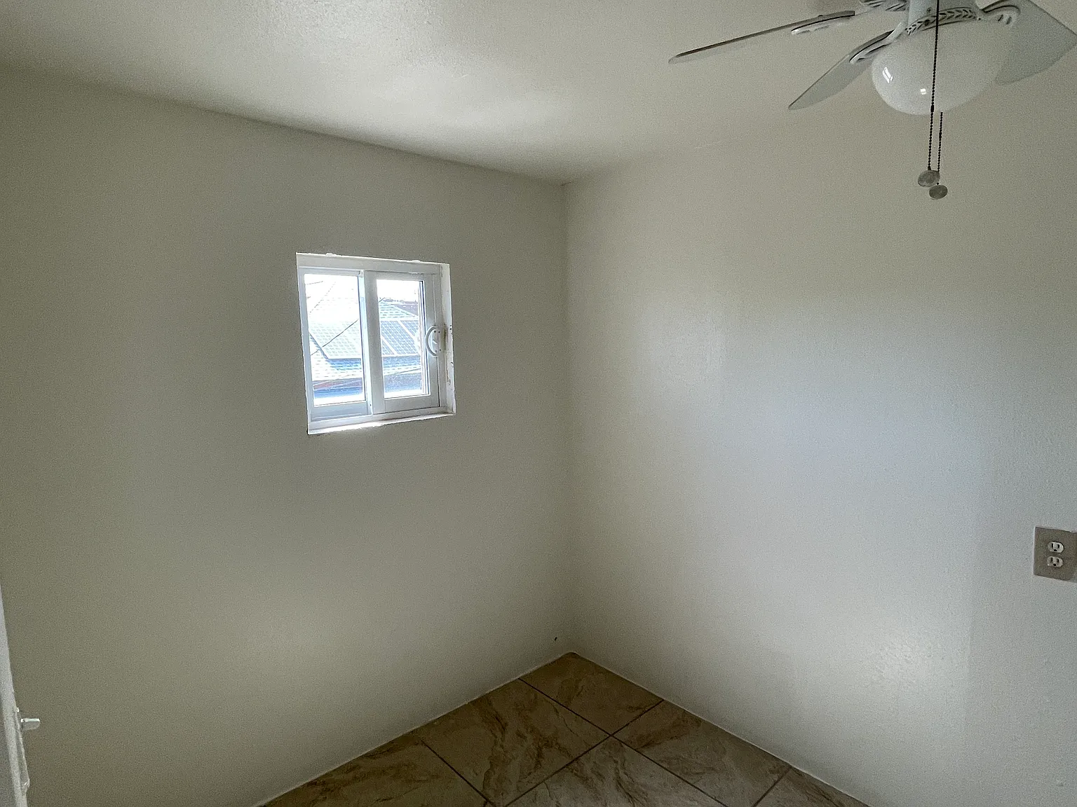 Studio, 600 sqft, $650 — Photo 3