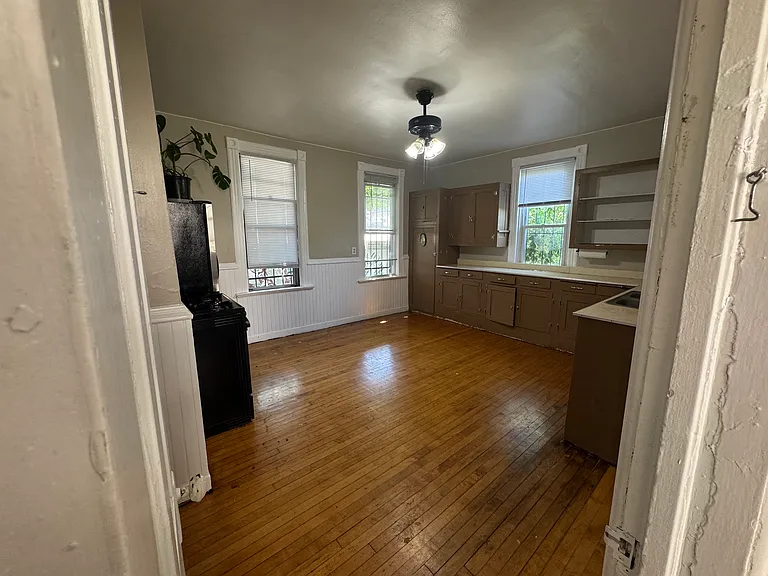 2907 N Fratney St #LWR — Photo 10
