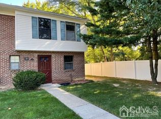 9 Driscoll Ct, North Brunswick, NJ 08902