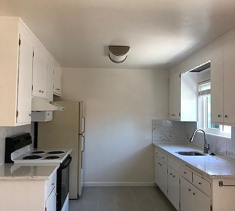 2nd image of 355 Best Ave APT 1