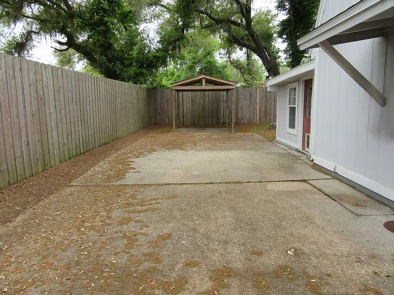 1113 Arthur Ave — Photo 33