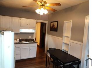 417 Ford St FLOOR 2, Rockford, IL 61104