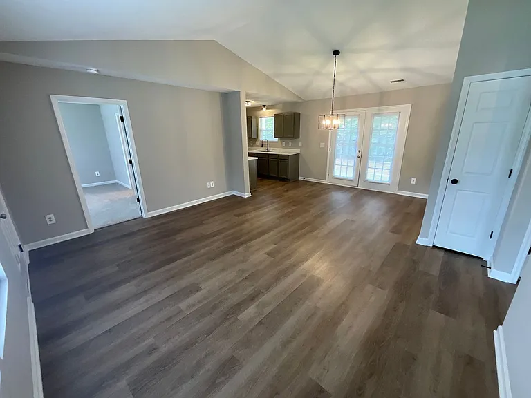 2711 Ingleside Dr — Photo 6