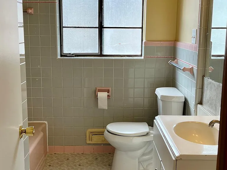 24091 Dante St — Photo 18