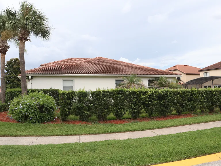 2951 Marbella Dr — Photo 3