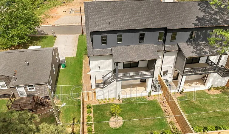 428 Dover Ave — Photo 48