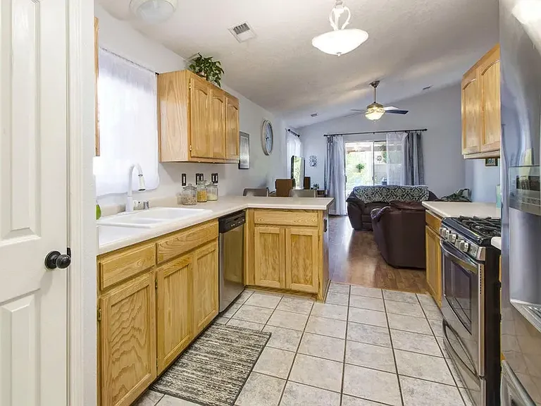 2416 Big Pine Dr NW — Photo 4