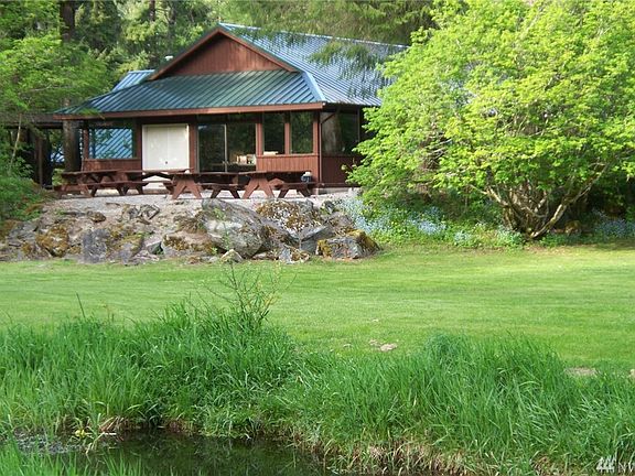 5th image of 6947 Glacier Peak Dr