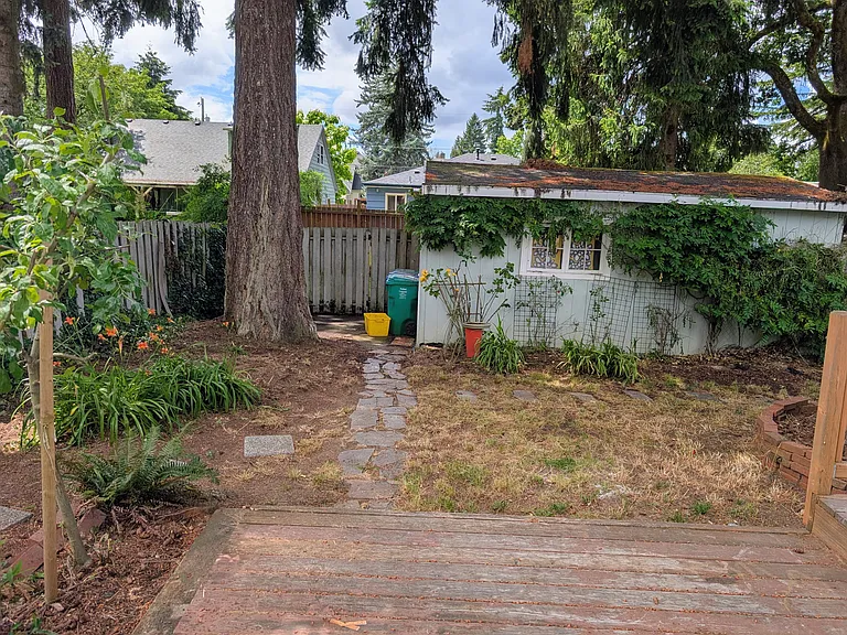 7911 N Woolsey Ave — Photo 40
