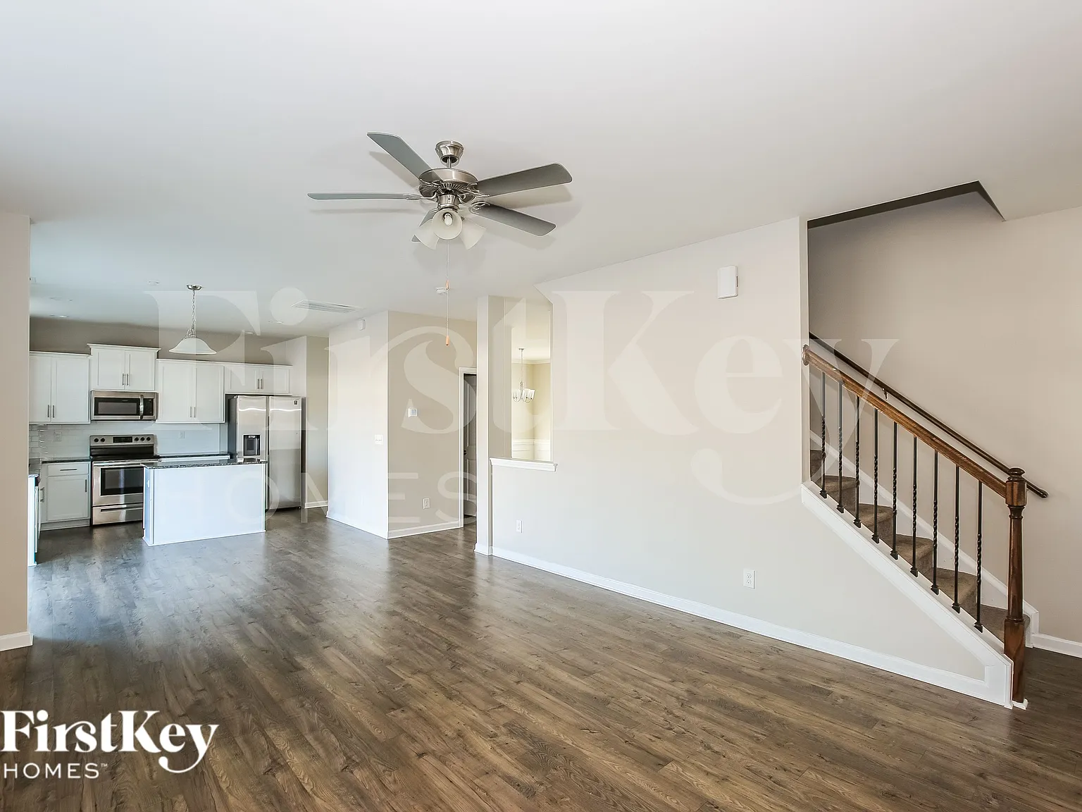 3 bed, 2.5 bath, 2207 sqft, $2,340 — Photo 4