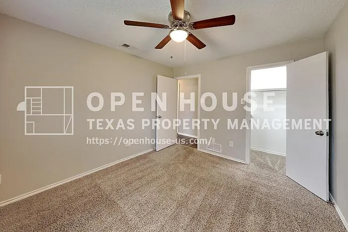 1601 Barclay Dr — Photo 14