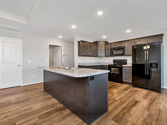 2nd image of 978 Genevieve Ave