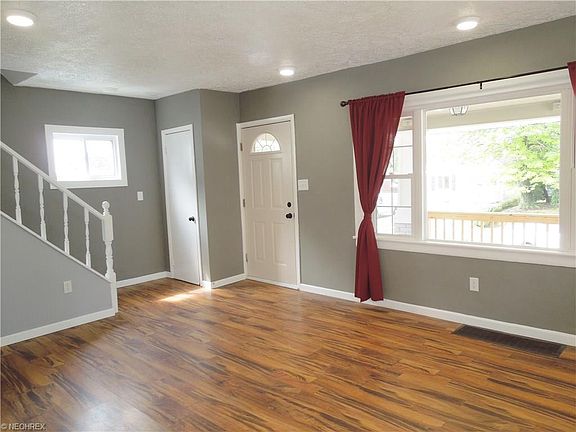 5th image of 1855 21st St
