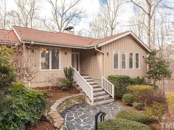 121 Basswood Ct, Chapel Hill, NC 27514