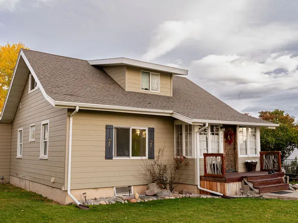 711 8th Ave NW, Choteau, MT 59422
